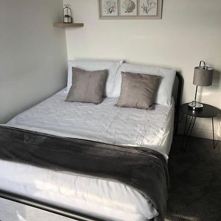 First Floor Apartment With Mountain Views Tywyn Extérieur photo