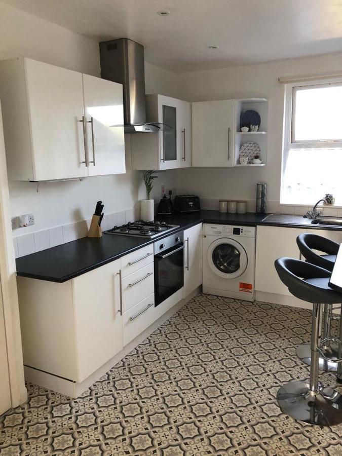 First Floor Apartment With Mountain Views Tywyn Extérieur photo
