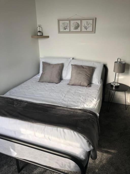 First Floor Apartment With Mountain Views Tywyn Extérieur photo