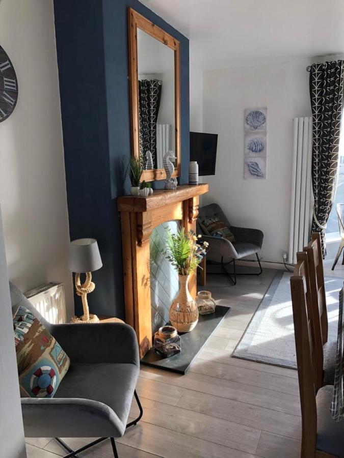 First Floor Apartment With Mountain Views Tywyn Extérieur photo